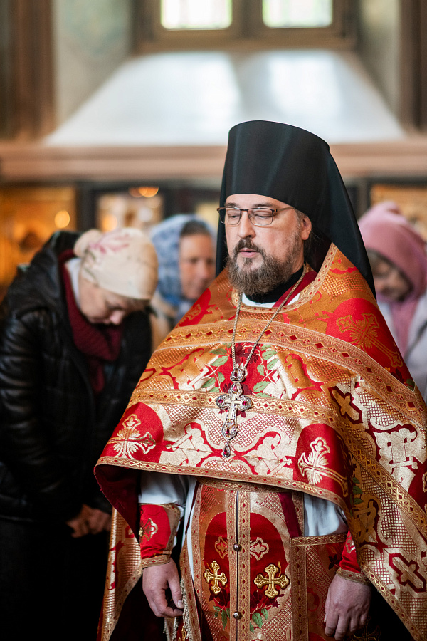 Божественная литургия в храме Преображения Господня погоста Старый Спас деревни Легчищево м.о. Чехов